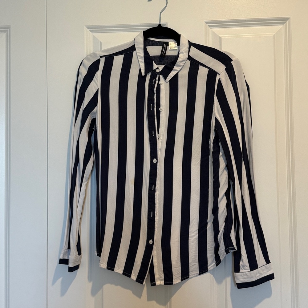 Women’s button down